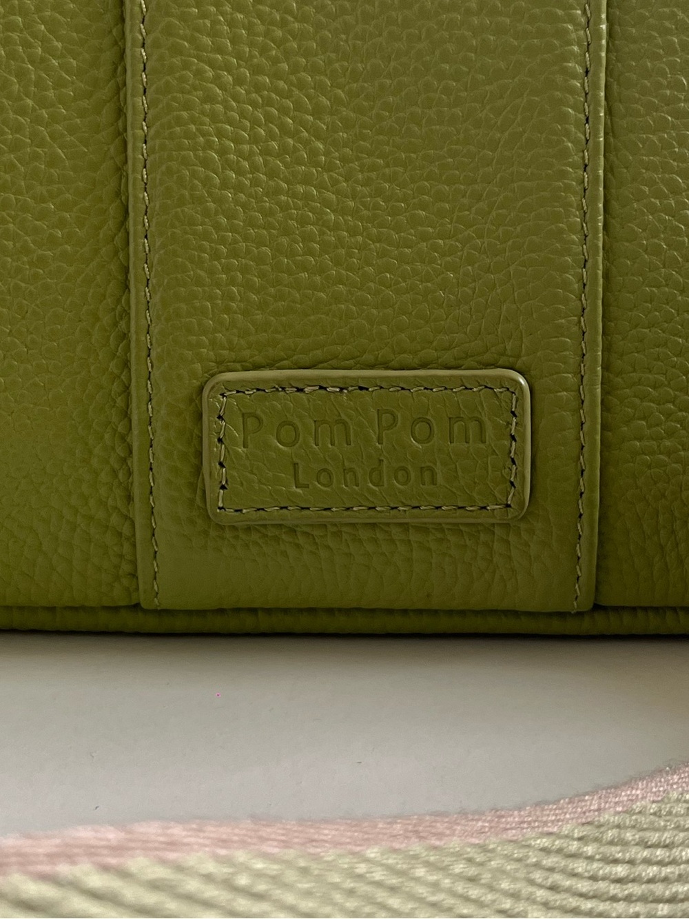 Pom Pom London Greenwich Crossbody Bag in Green with straps and charms - Picture 3 of 15